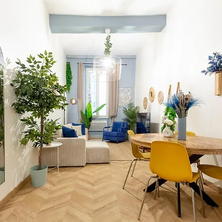 Boho Chic In Old Town Apartament